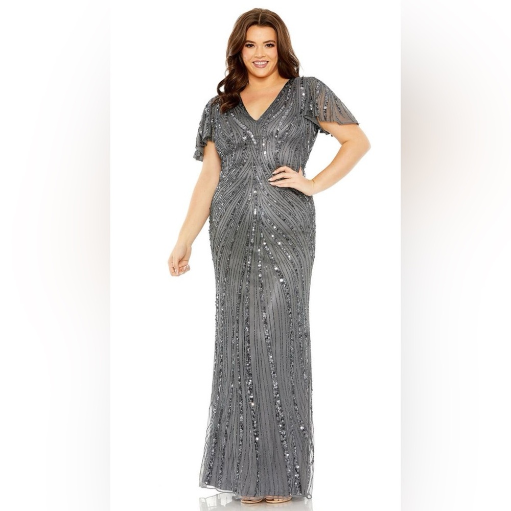 Mac Duggal Elegant Gray Sequin‎ Evening Gown